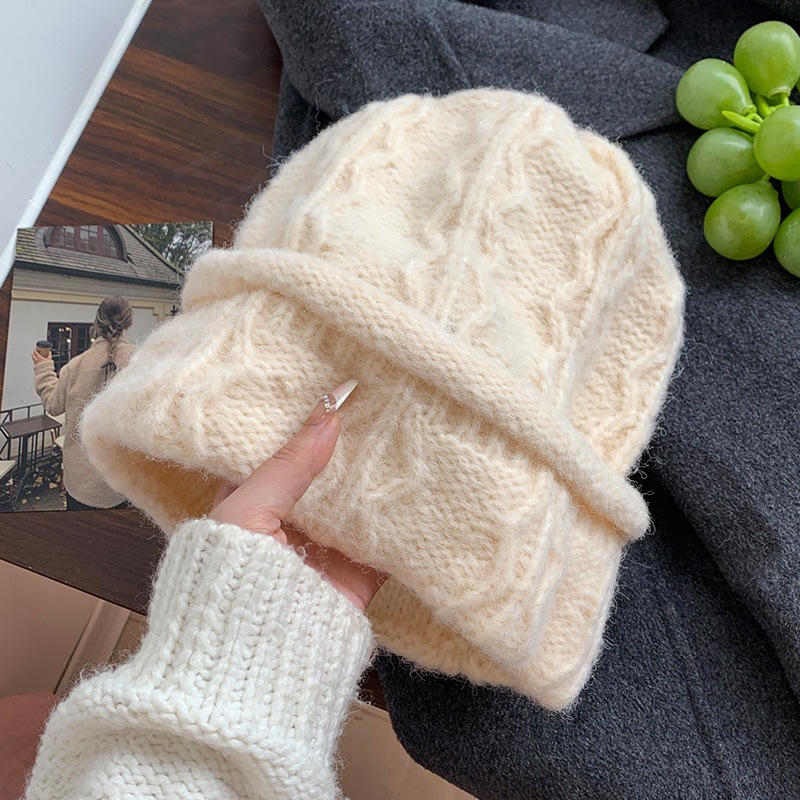 Berretto in maglia a trecce co - Beanie Cuffed Knit recensione e prezzo